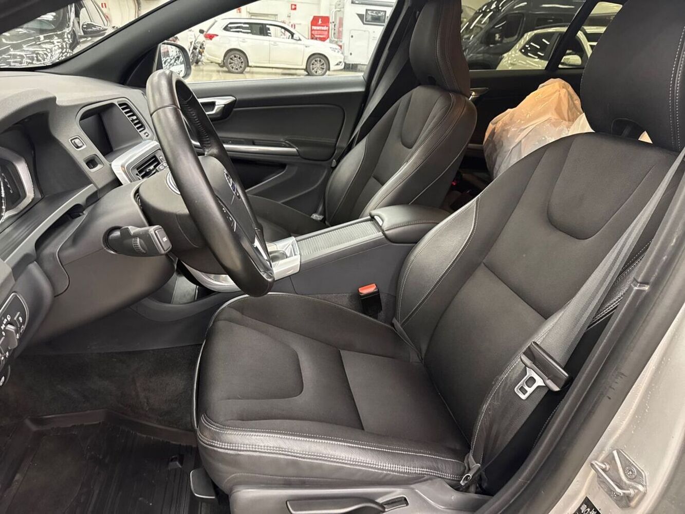 Volvo V60 vaihtoauto