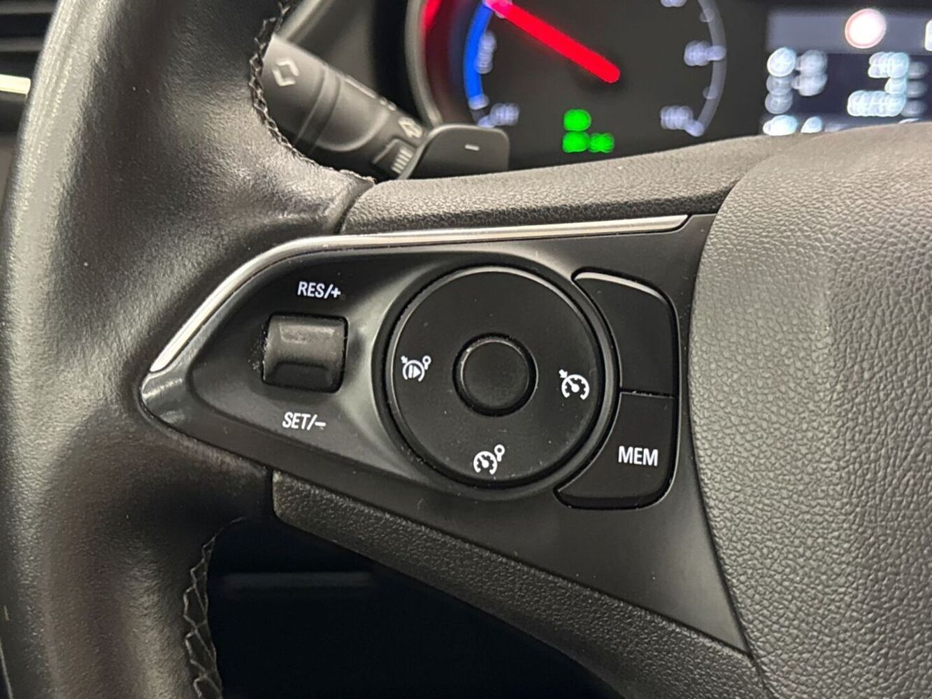 Opel Grandland X vaihtoauto