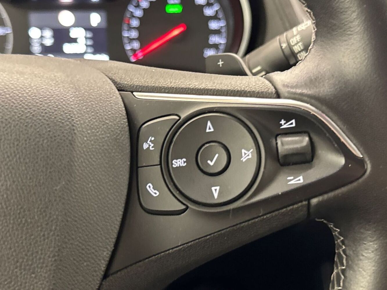 Opel Grandland X vaihtoauto