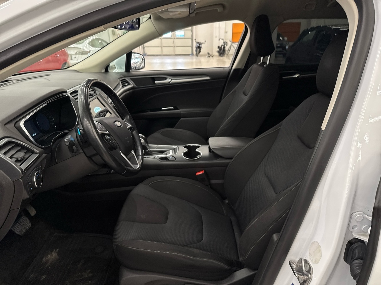 Ford Mondeo vaihtoauto