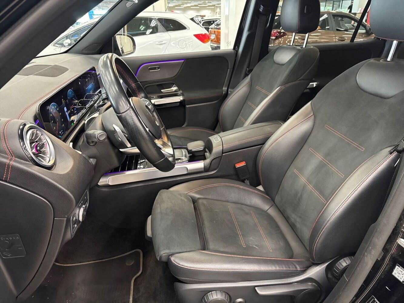 Mercedes-Benz EQB vaihtoauto