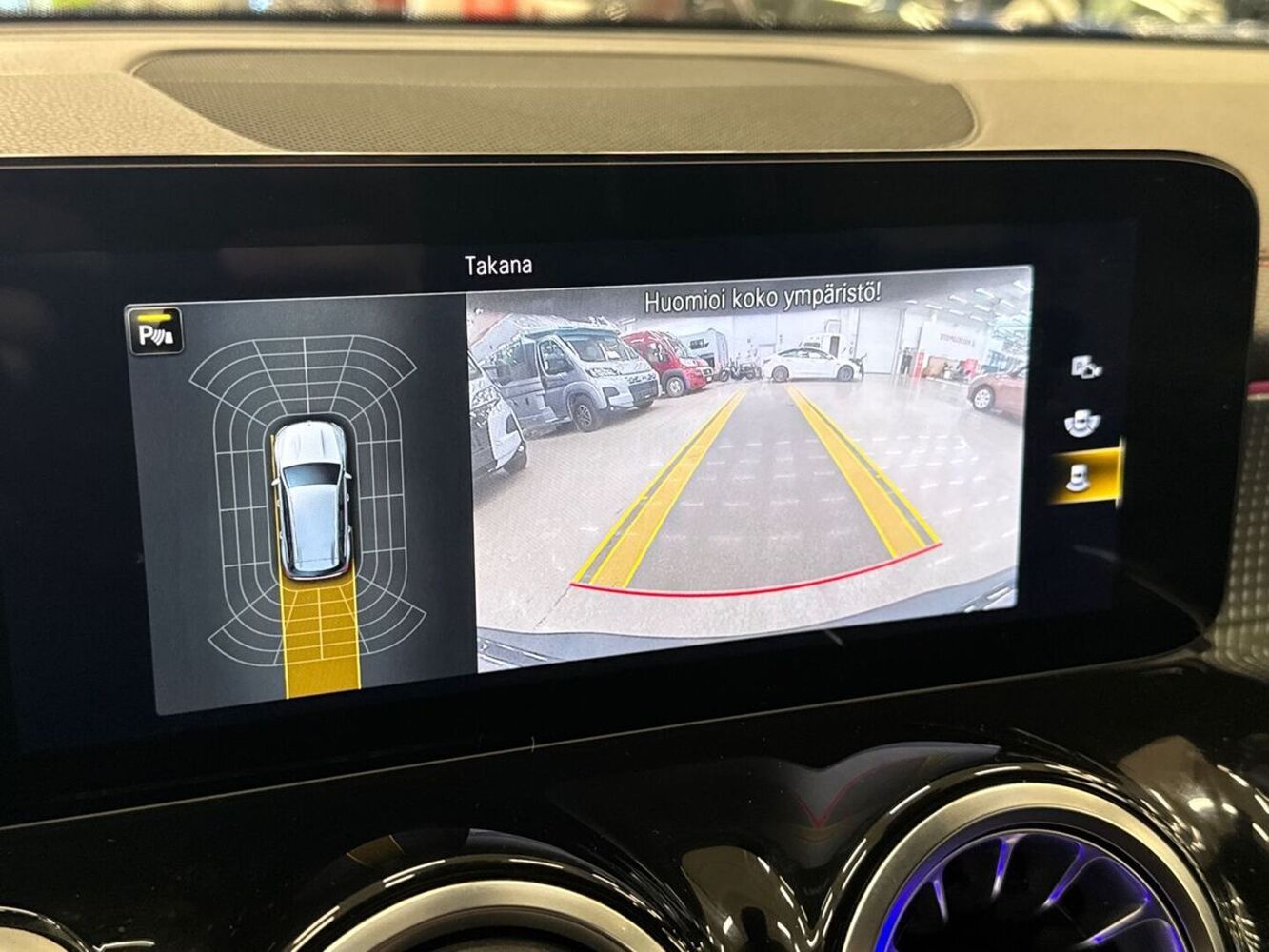 Mercedes-Benz EQB vaihtoauto