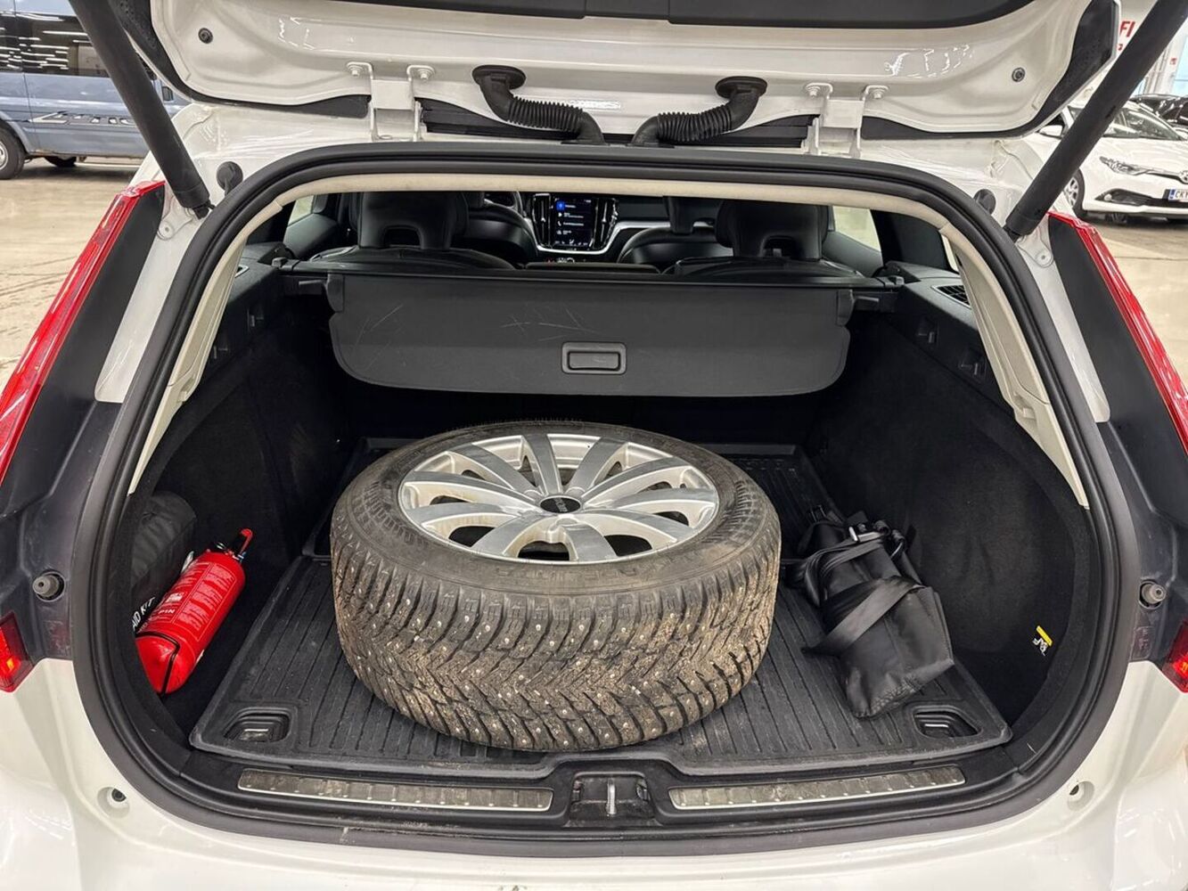 Volvo V60 vaihtoauto