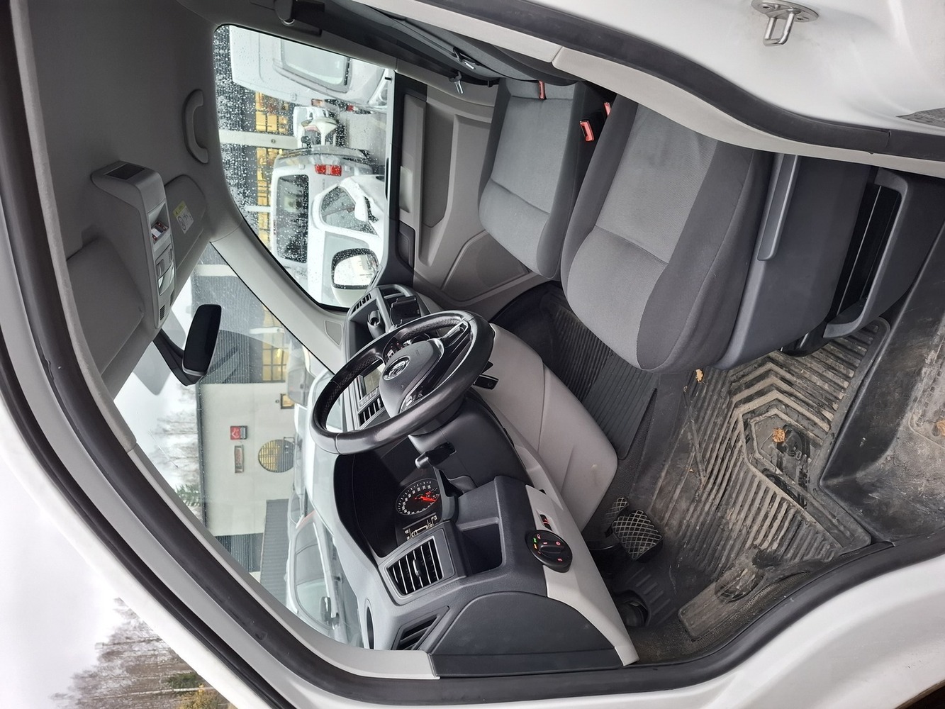 Volkswagen Transporter vaihtoauto