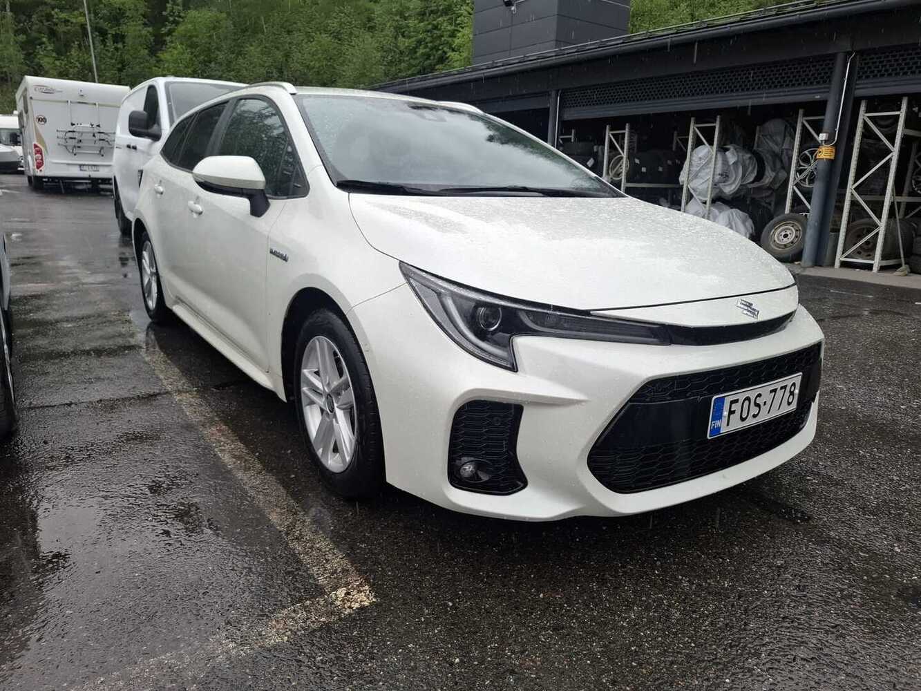 Suzuki Swace vaihtoauto