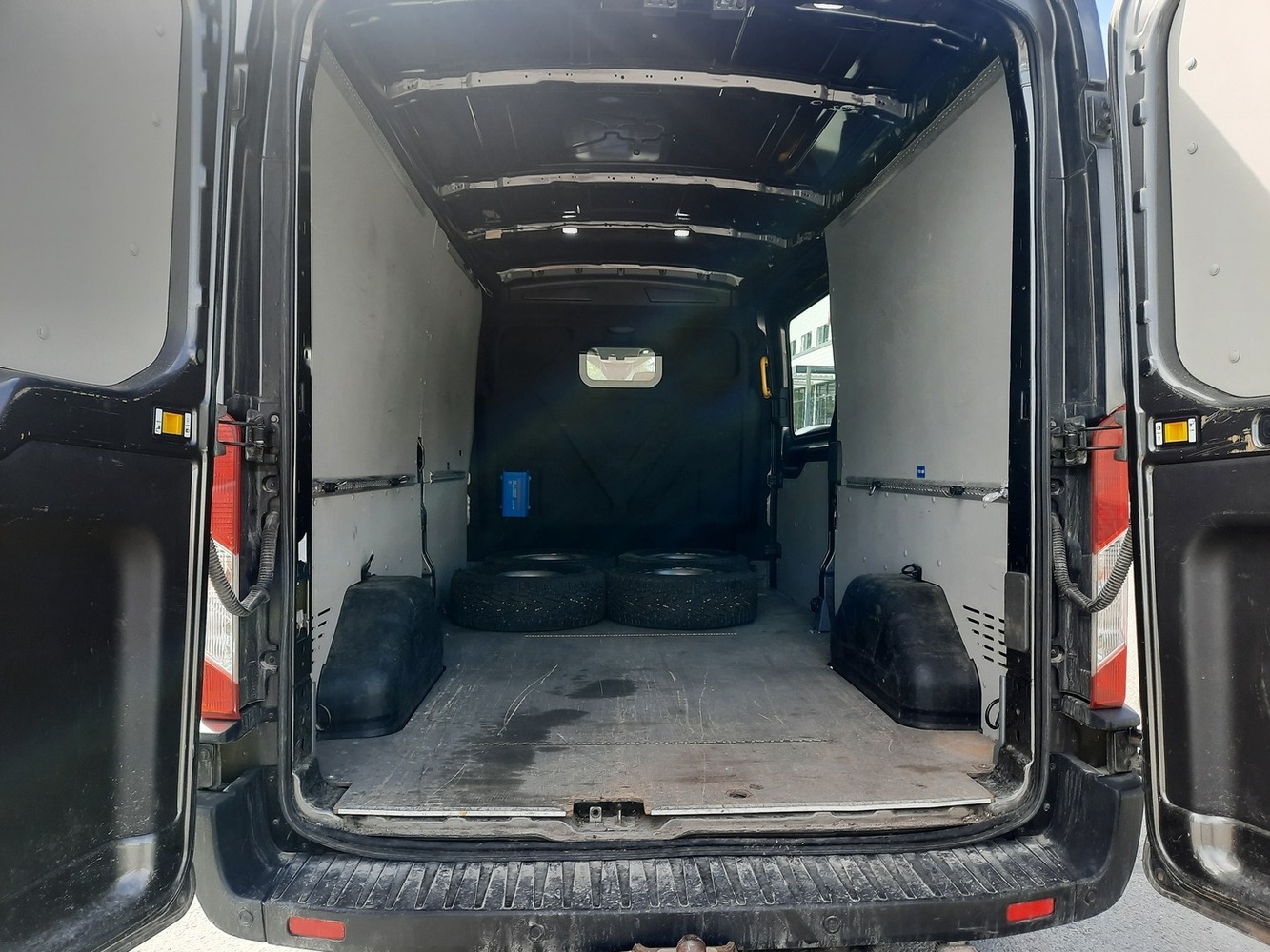Ford Transit vaihtoauto