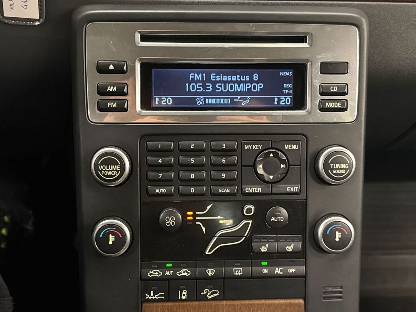 Volvo XC70 vaihtoauto