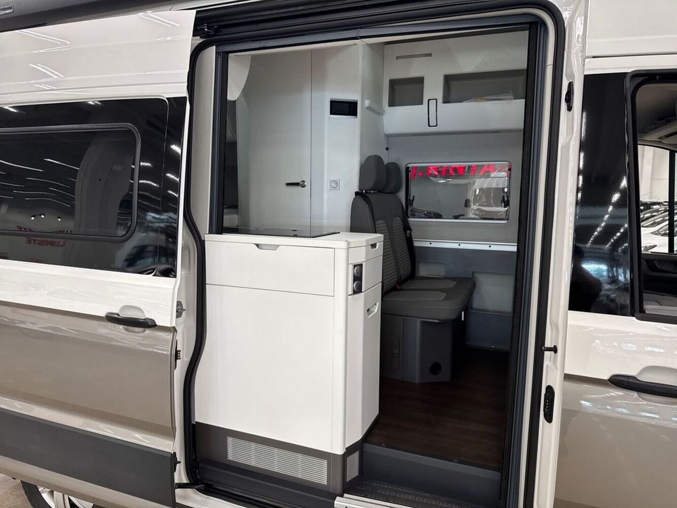Volkswagen Grand California vaihtoauto