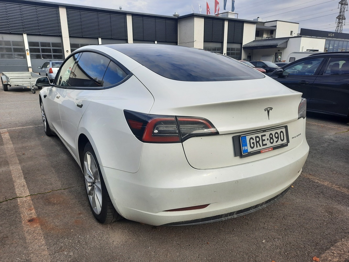 Tesla Model 3 vaihtoauto