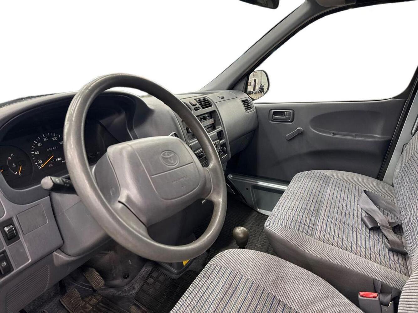 Toyota Hiace vaihtoauto
