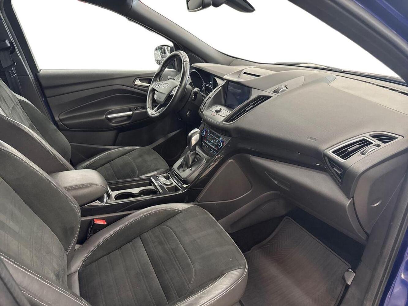 Ford Kuga vaihtoauto
