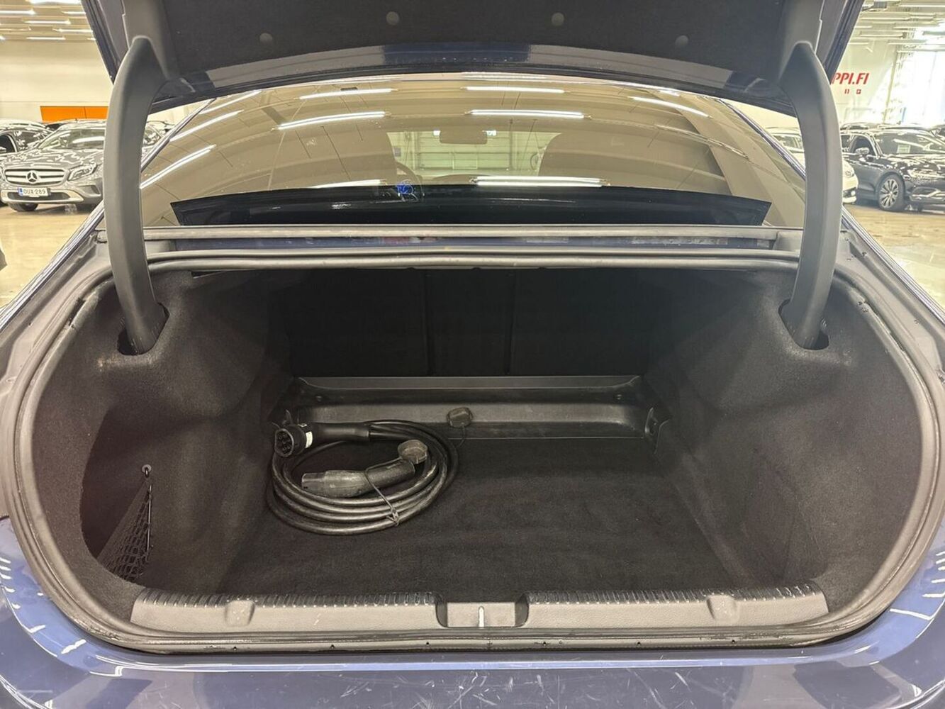 Mercedes-Benz EQE vaihtoauto