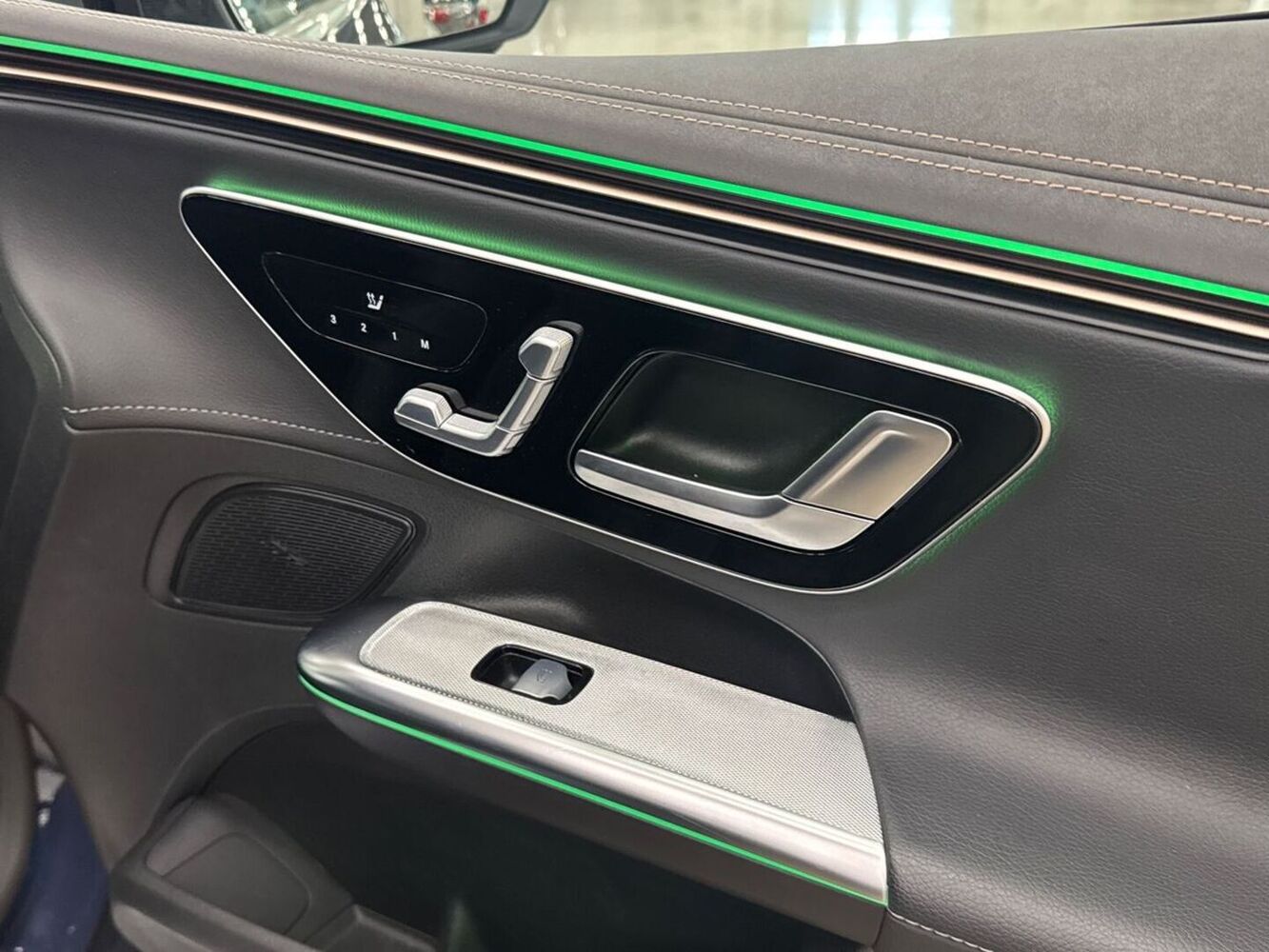 Mercedes-Benz EQE vaihtoauto