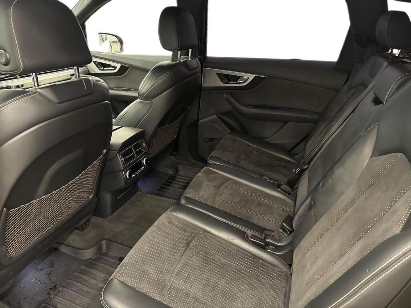 Audi Q7 vaihtoauto