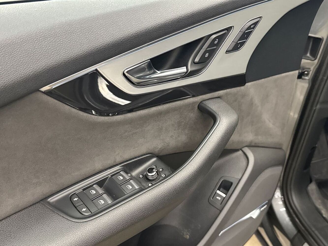 Audi Q7 vaihtoauto