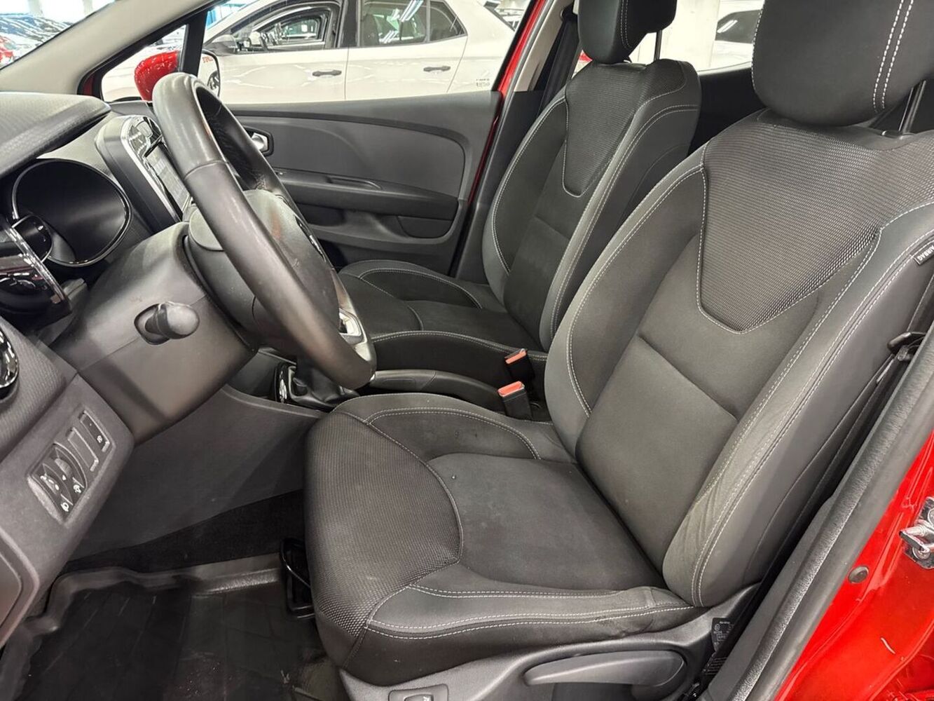 Renault Clio vaihtoauto