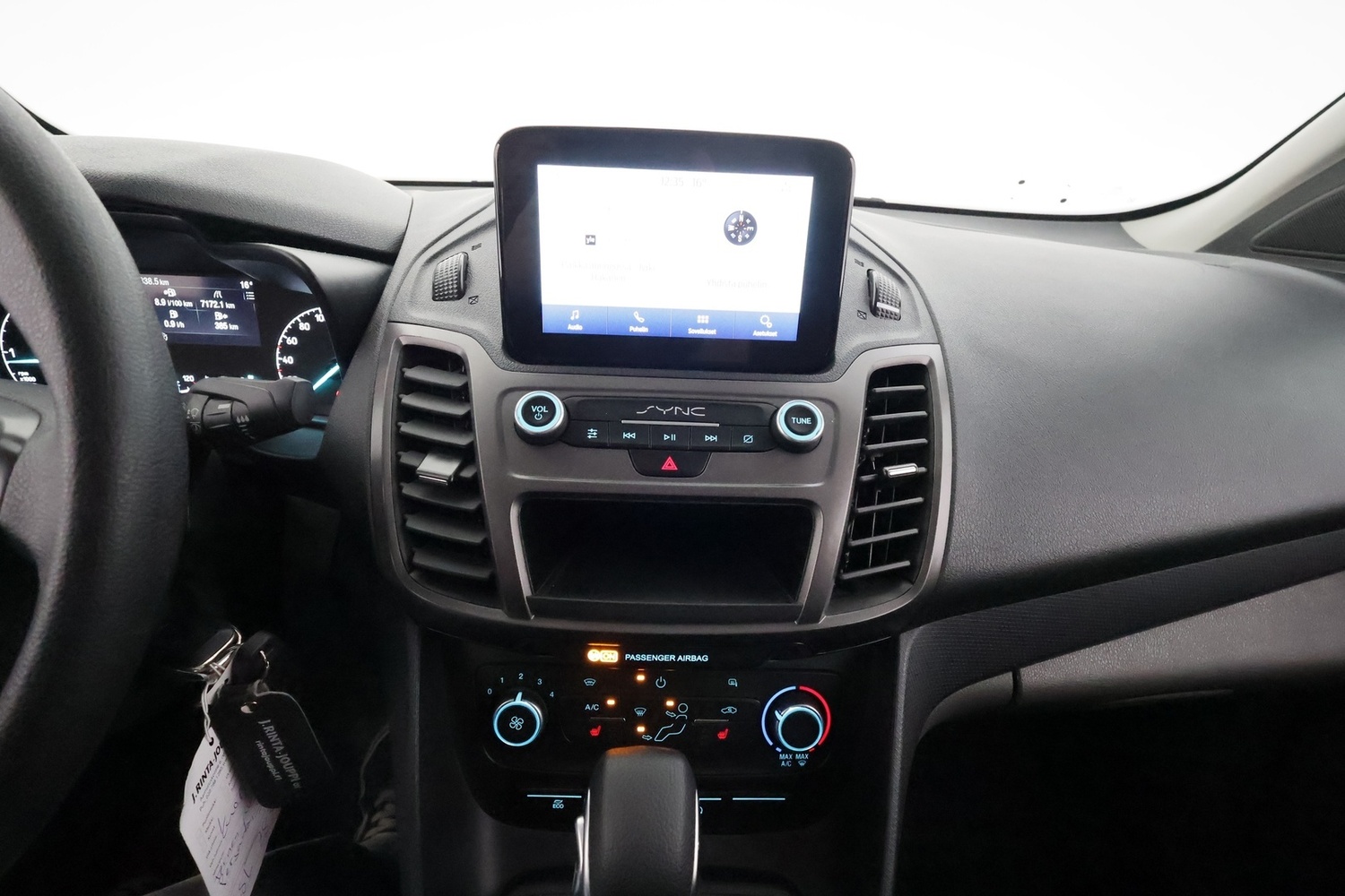 Ford Transit Connect vaihtoauto