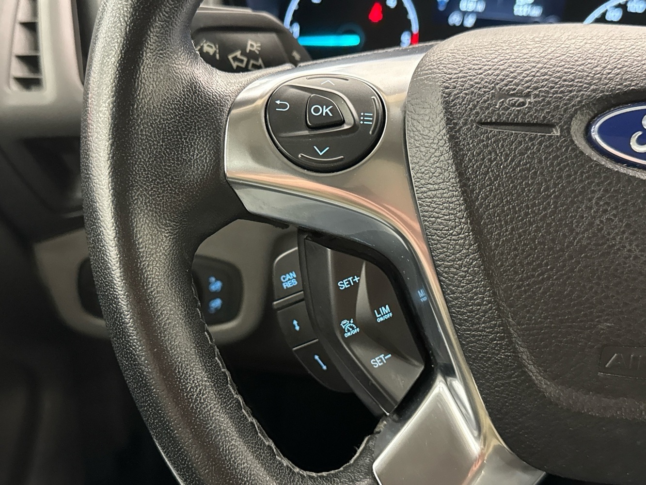 Ford Grand Tourneo Connect vaihtoauto