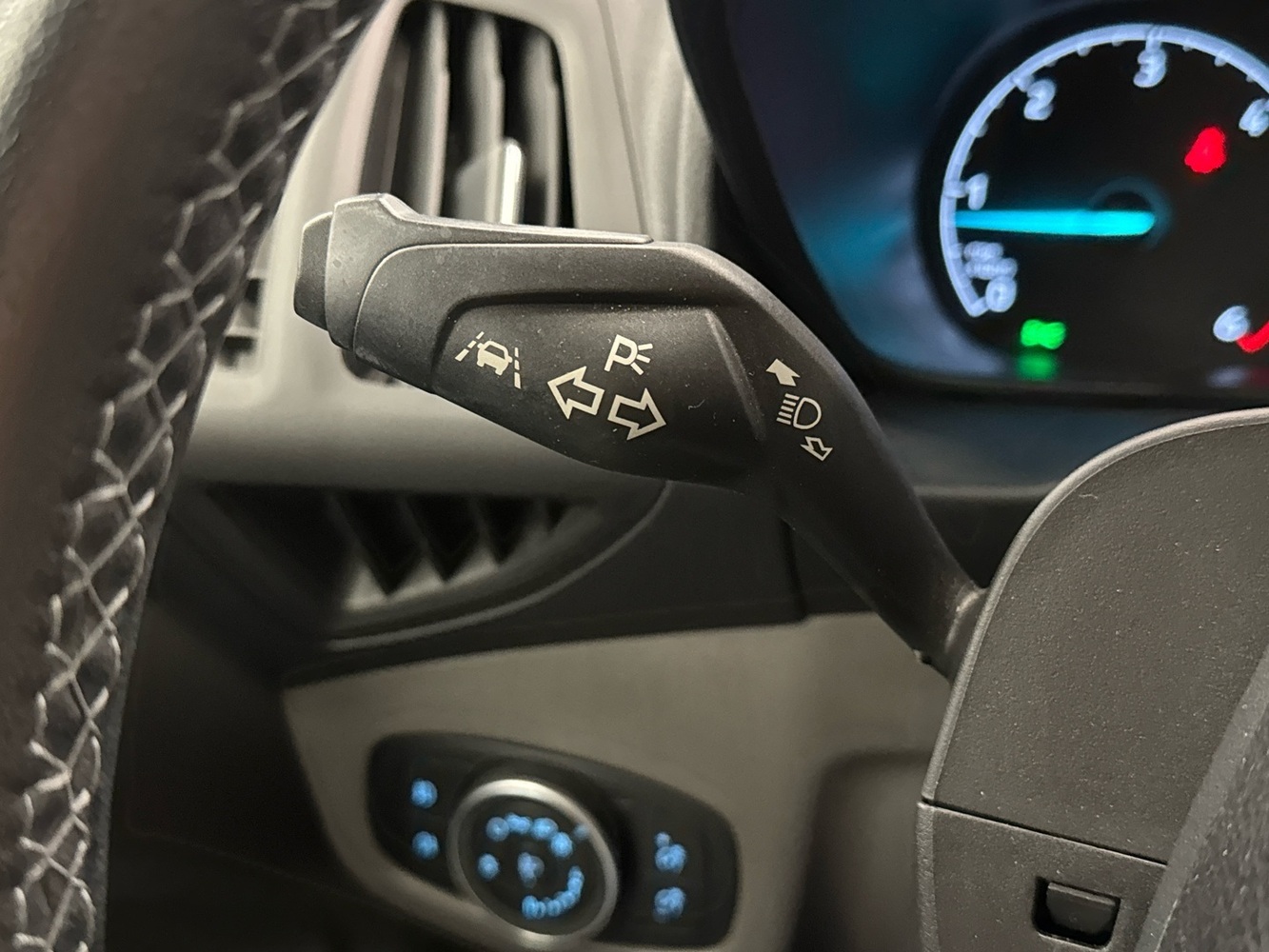 Ford Grand Tourneo Connect vaihtoauto