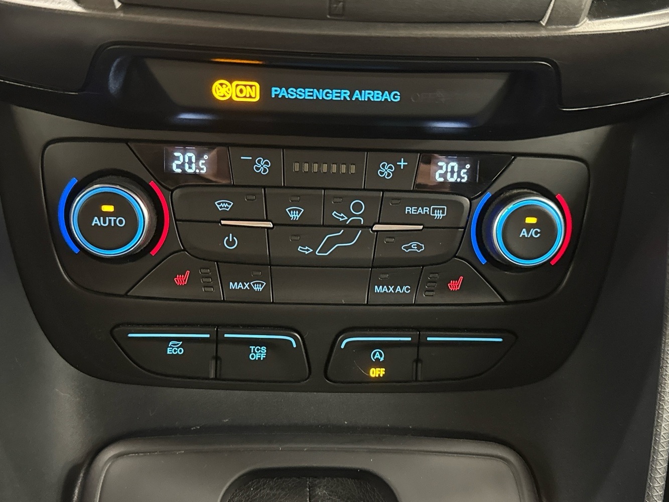 Ford Grand Tourneo Connect vaihtoauto