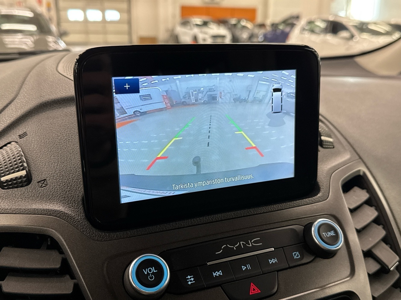 Ford Grand Tourneo Connect vaihtoauto