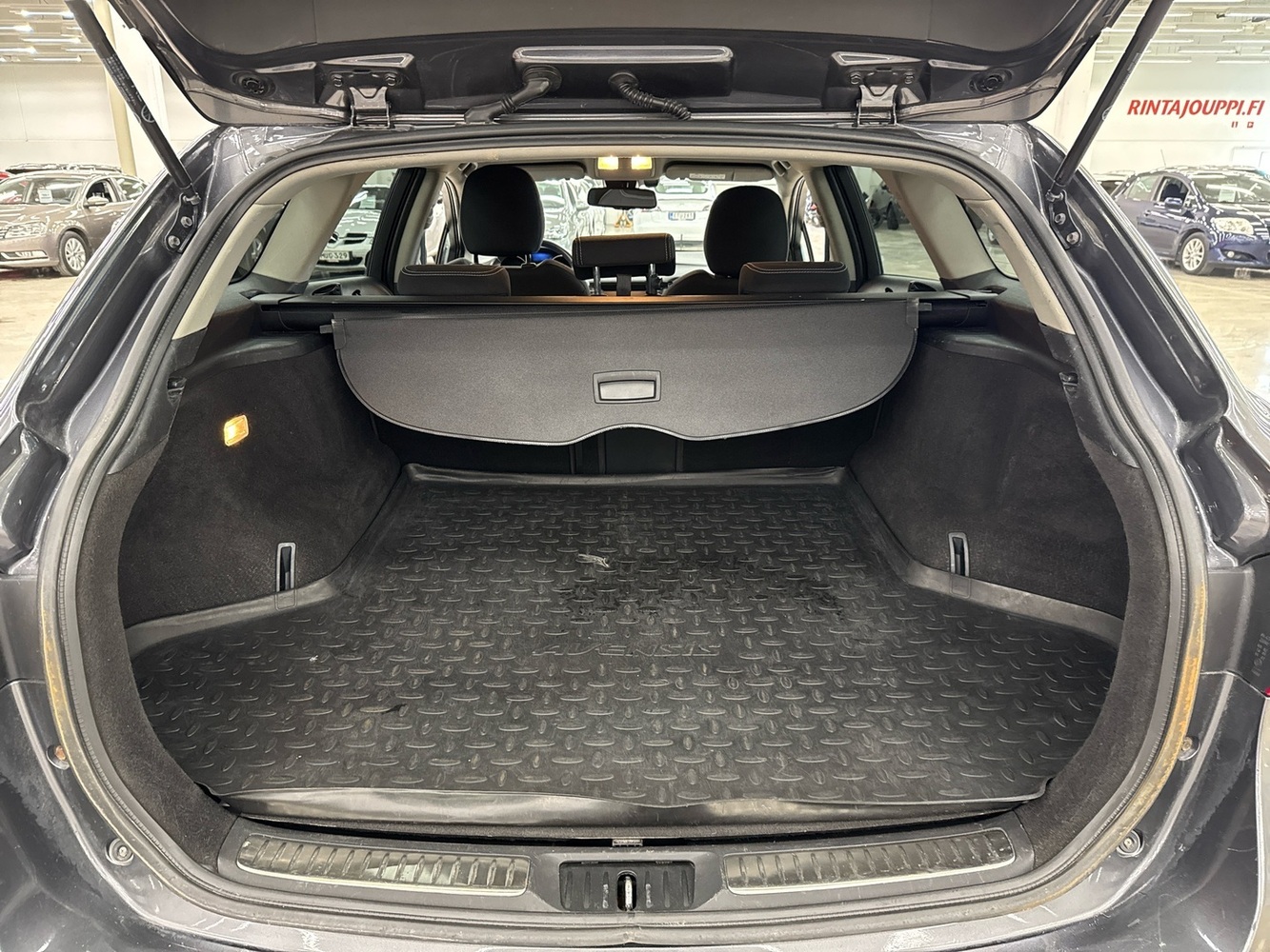 Toyota Avensis vaihtoauto