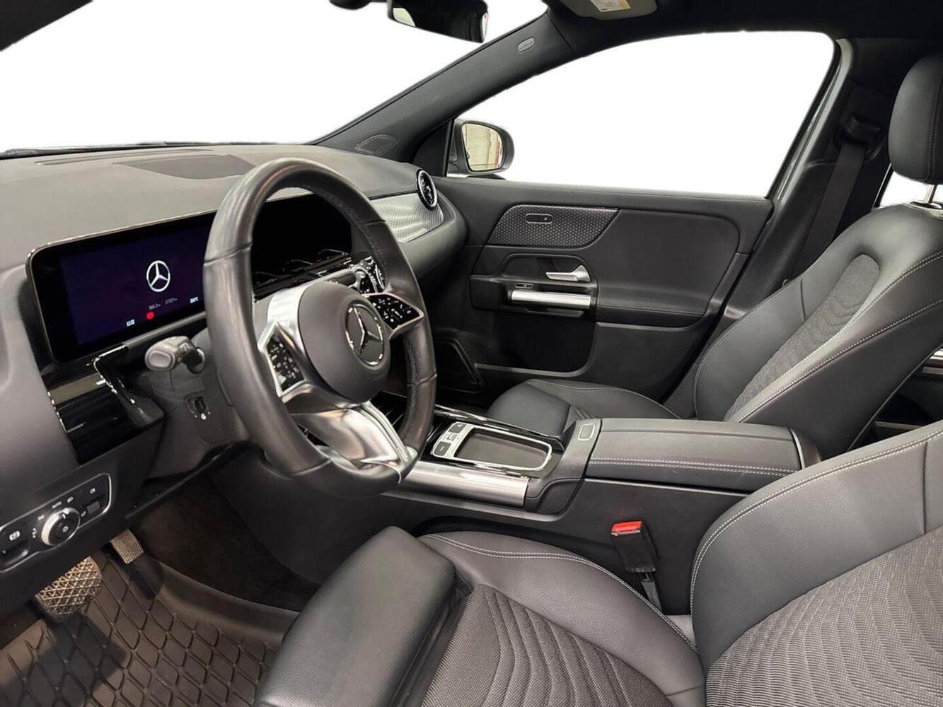 Mercedes-Benz GLA vaihtoauto