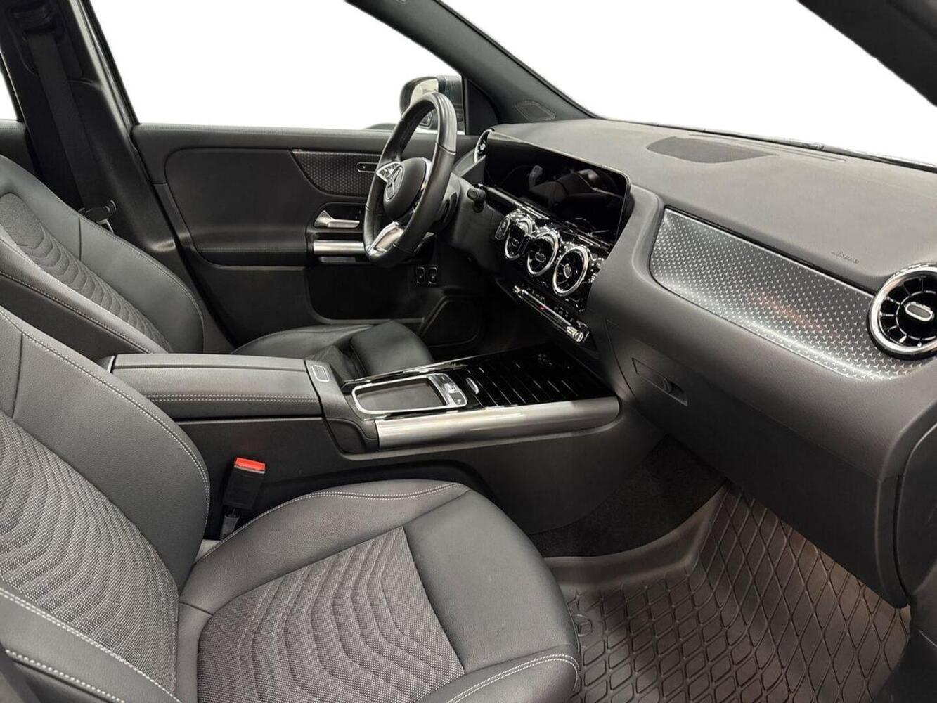 Mercedes-Benz GLA vaihtoauto