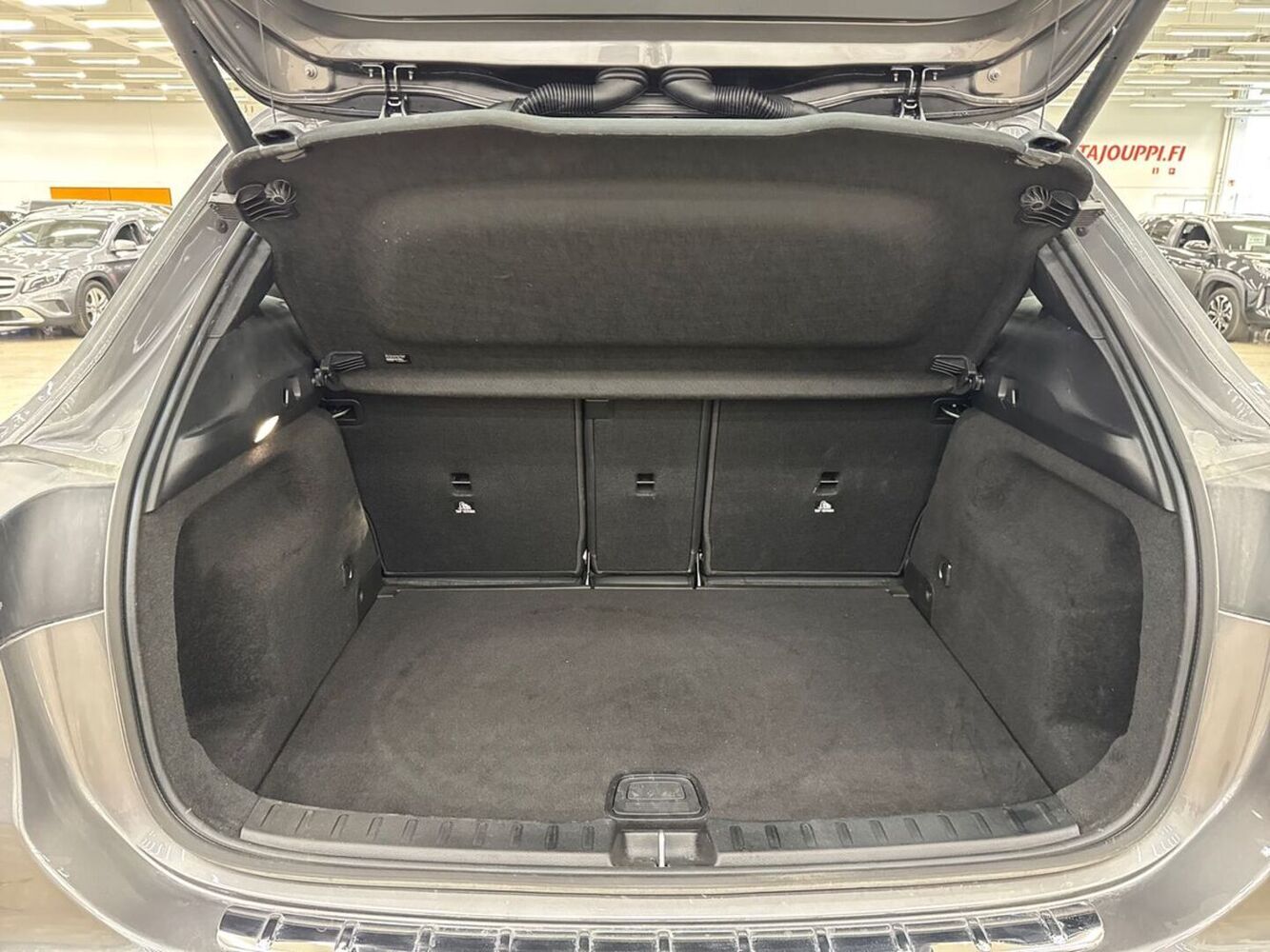 Mercedes-Benz GLA vaihtoauto