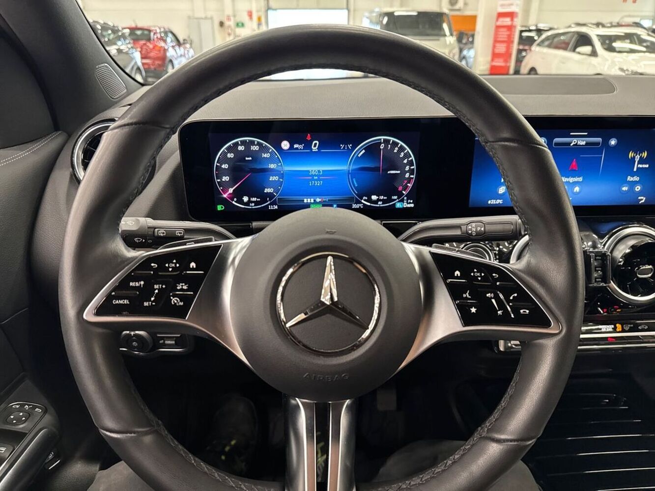 Mercedes-Benz GLA vaihtoauto