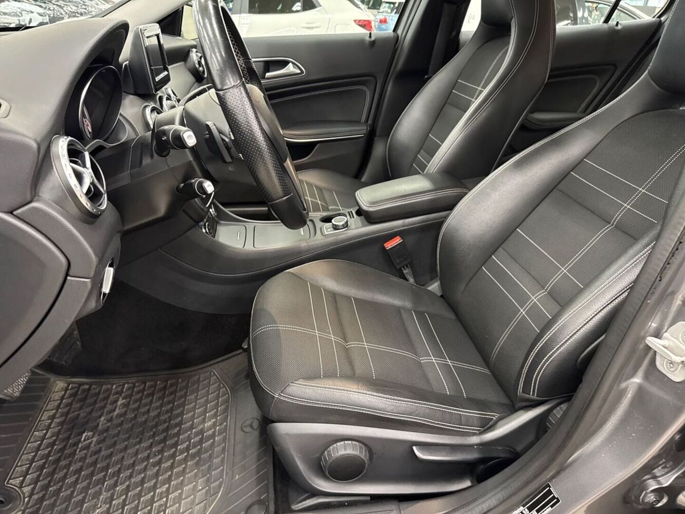 Mercedes-Benz GLA vaihtoauto