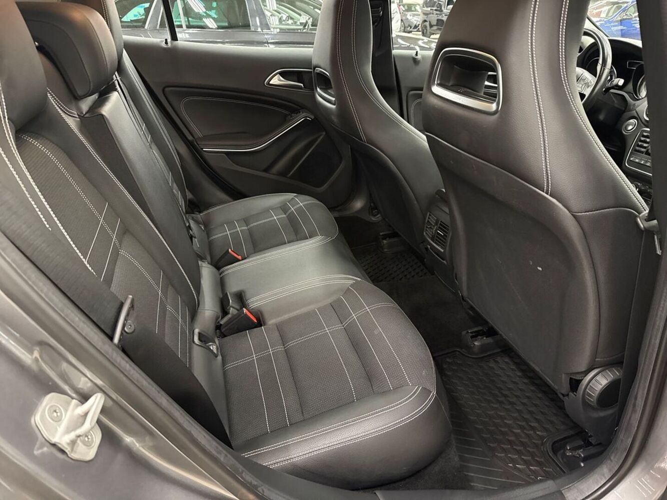 Mercedes-Benz GLA vaihtoauto