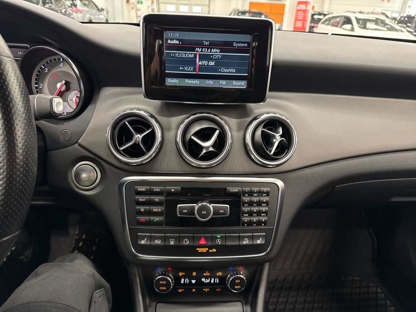 Mercedes-Benz GLA vaihtoauto