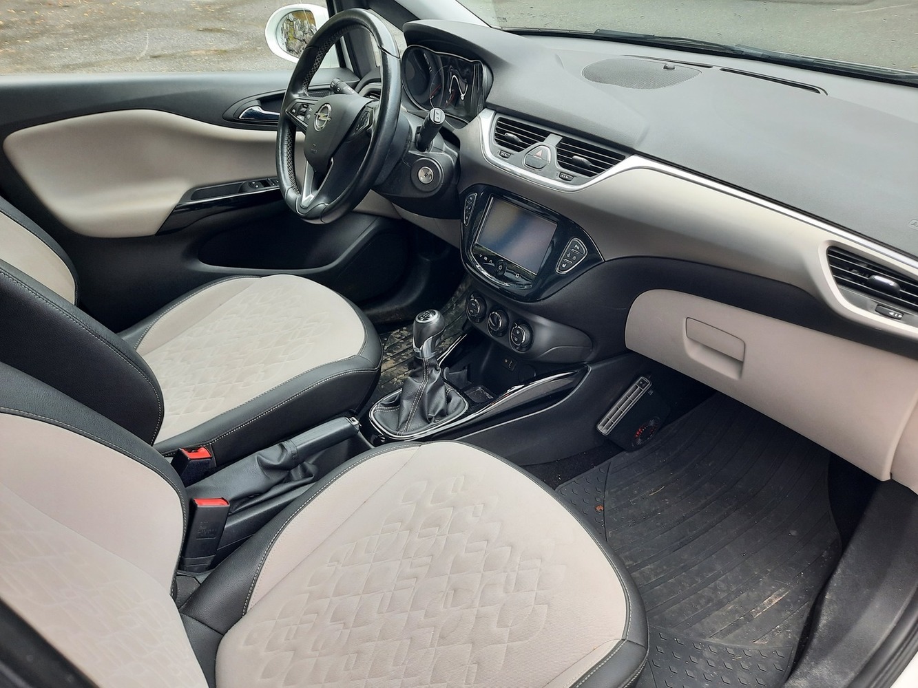 Opel Corsa vaihtoauto