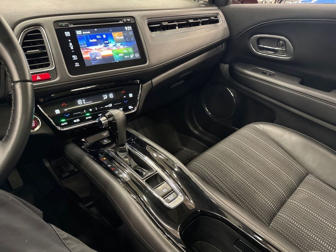 Honda HR-V vaihtoauto