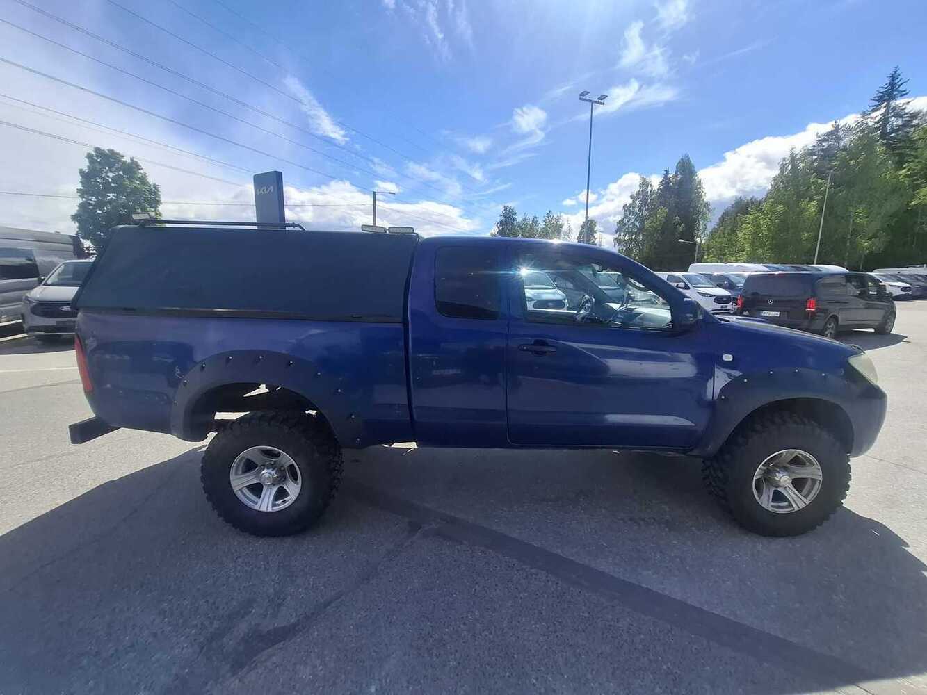 Toyota Hilux vaihtoauto