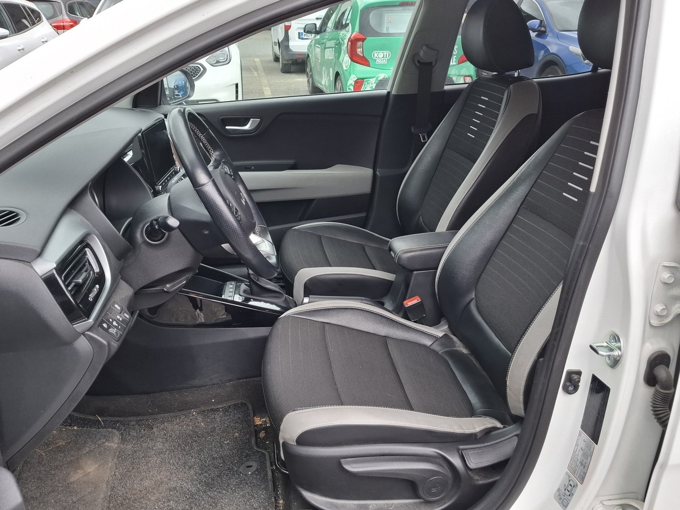 Kia Stonic vaihtoauto