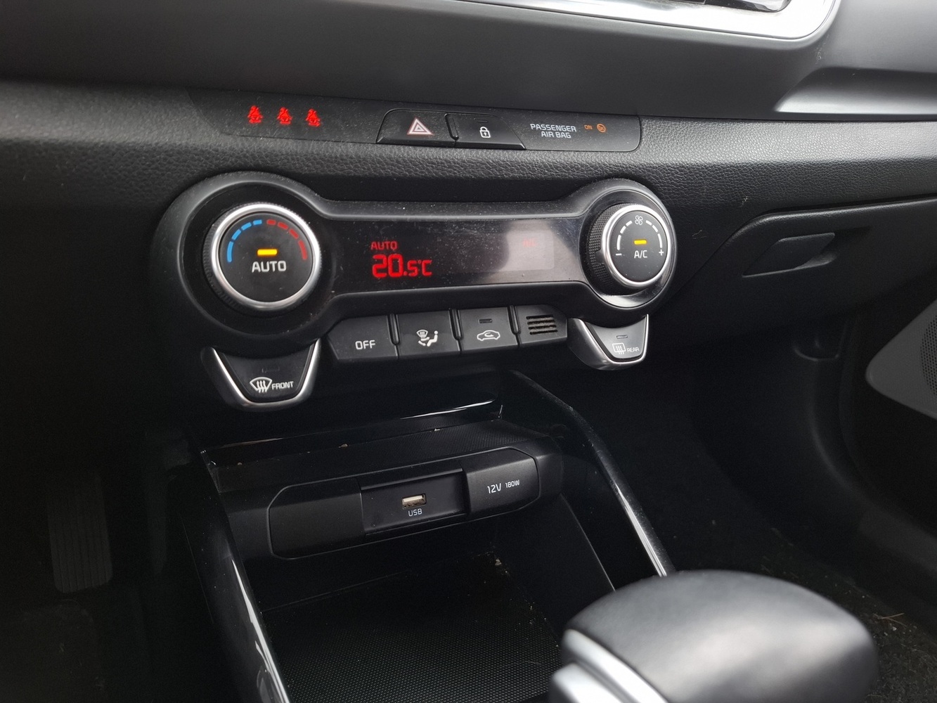 Kia Stonic vaihtoauto