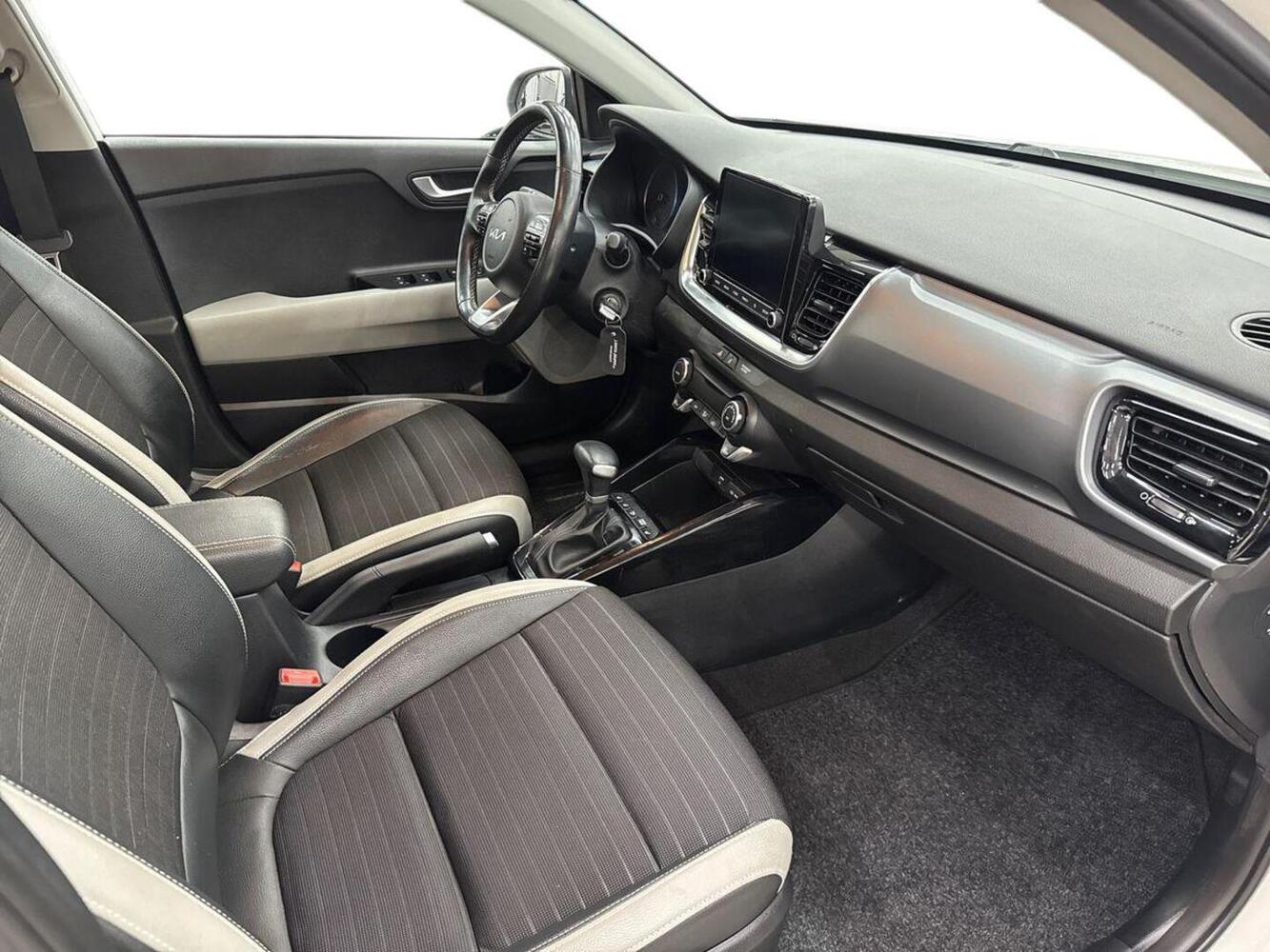 Kia Stonic vaihtoauto