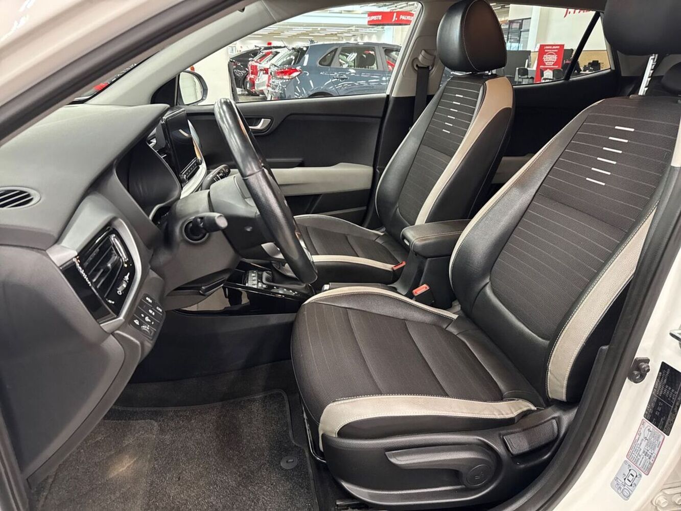 Kia Stonic vaihtoauto