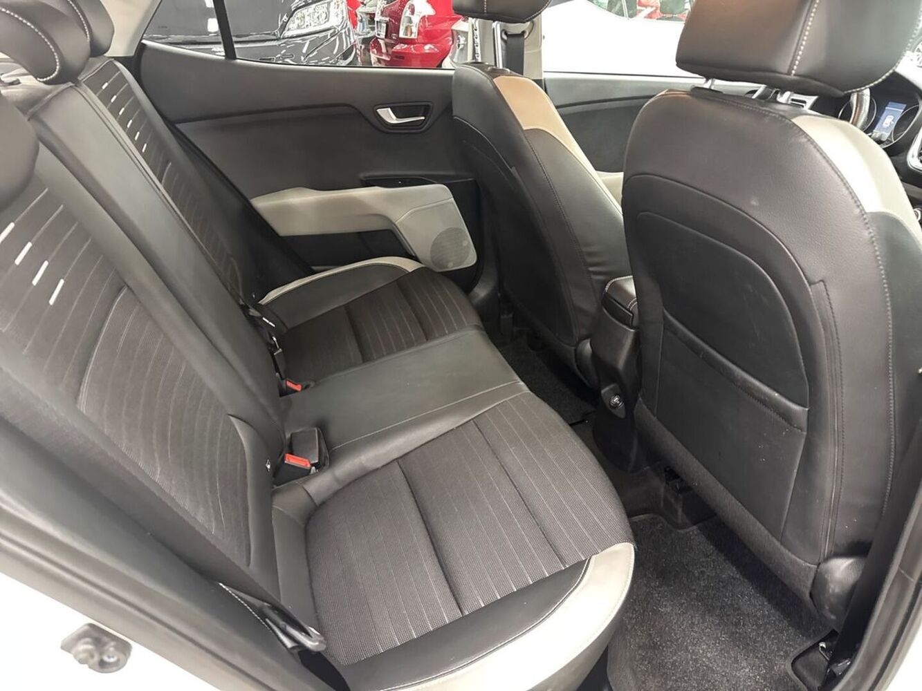 Kia Stonic vaihtoauto