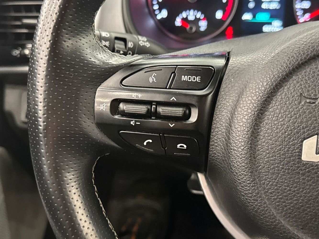 Kia Stonic vaihtoauto
