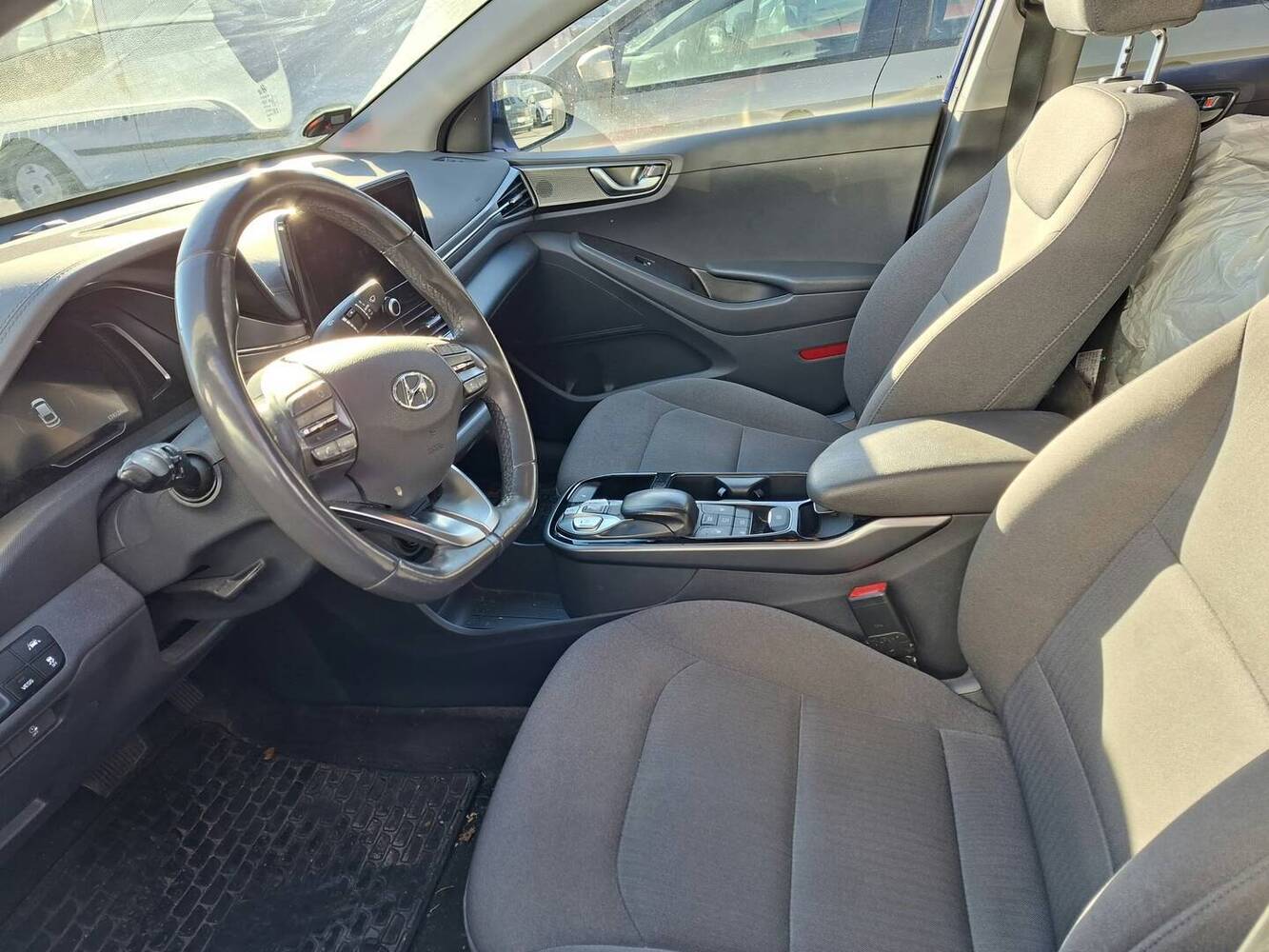 Hyundai IONIQ electric vaihtoauto