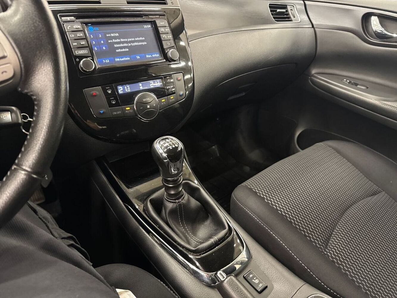 Nissan Pulsar vaihtoauto