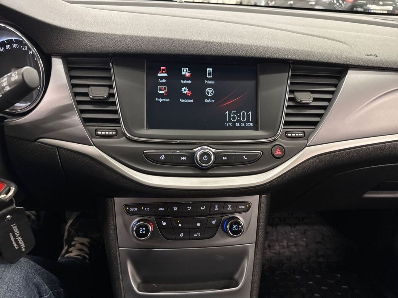 Opel Astra vaihtoauto