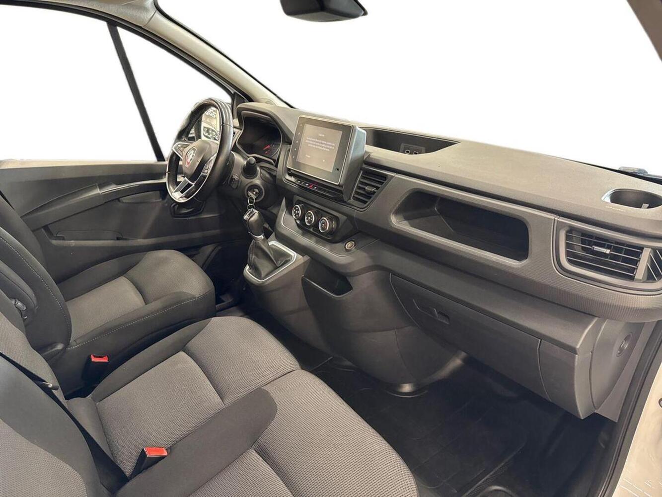 Renault Trafic vaihtoauto