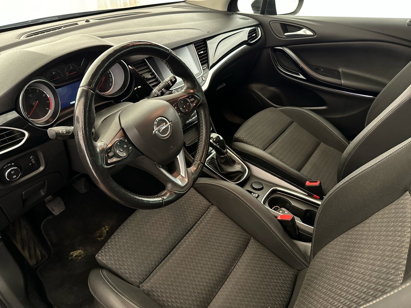 Opel Astra vaihtoauto