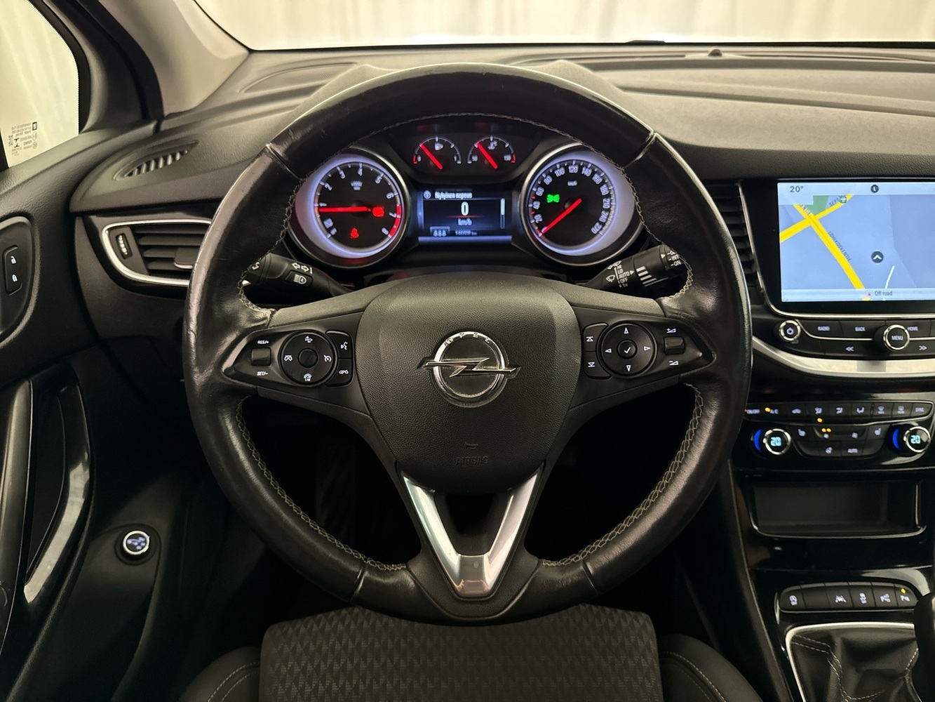 Opel Astra vaihtoauto