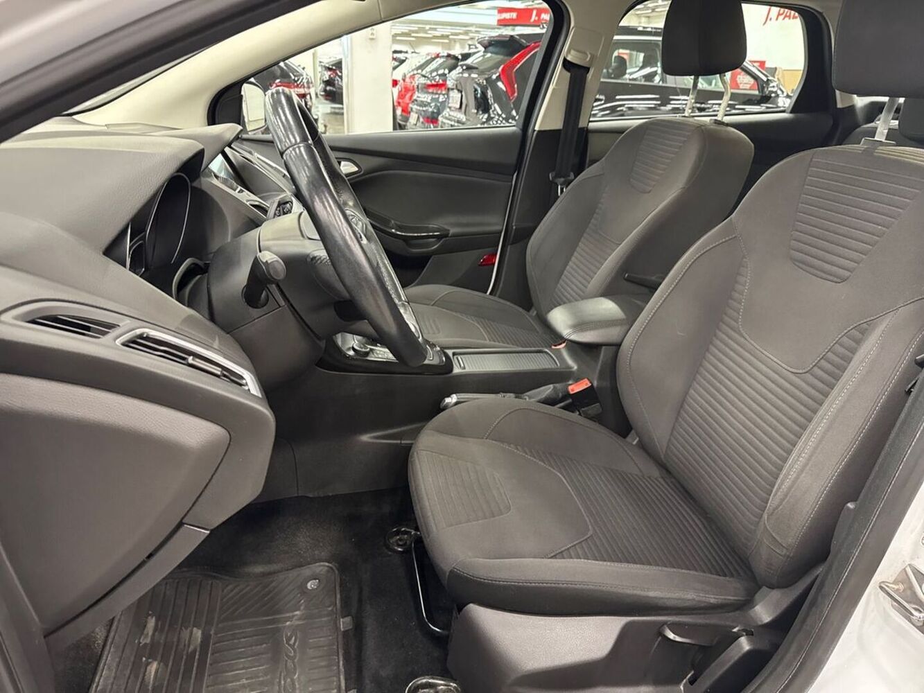 Ford Focus vaihtoauto