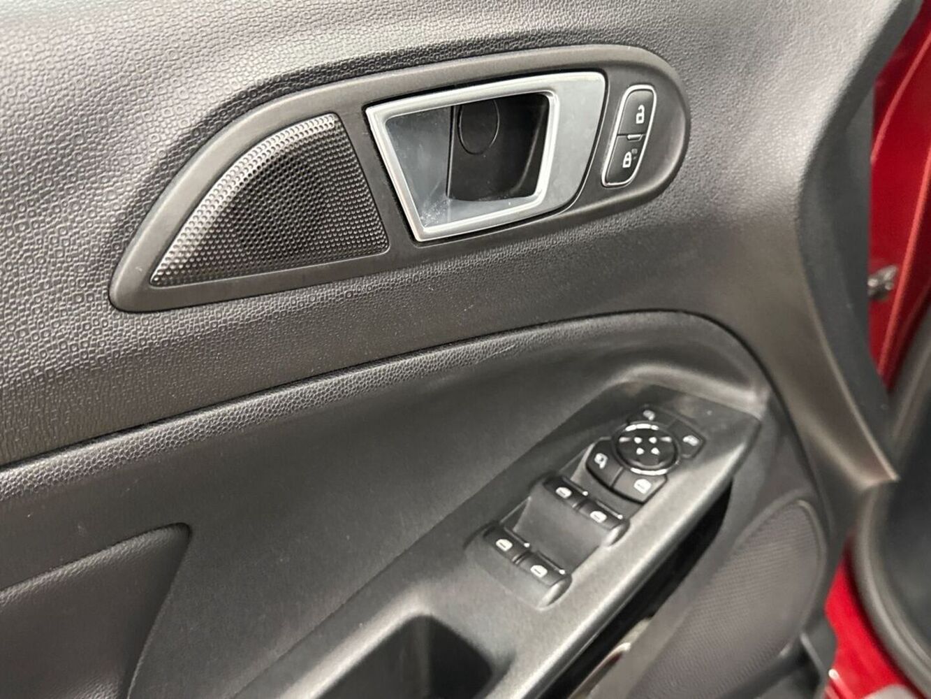 Ford Ecosport vaihtoauto
